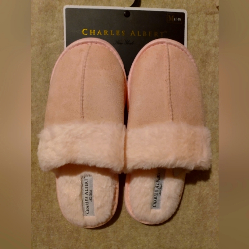 Charles Albert pink house slippers